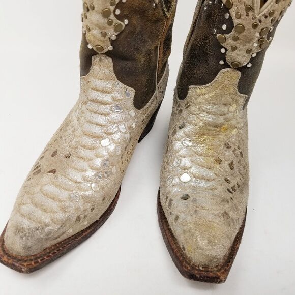 Ferrini Distressed Studded Cowboy Women’s Leather Boots Sz 6.5 Boho Festival - Picture 16 of 16